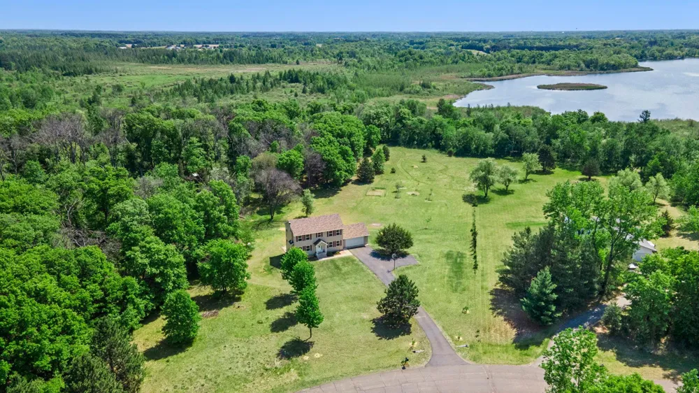 29977 Crocus Street NW Isanti, MN 55040