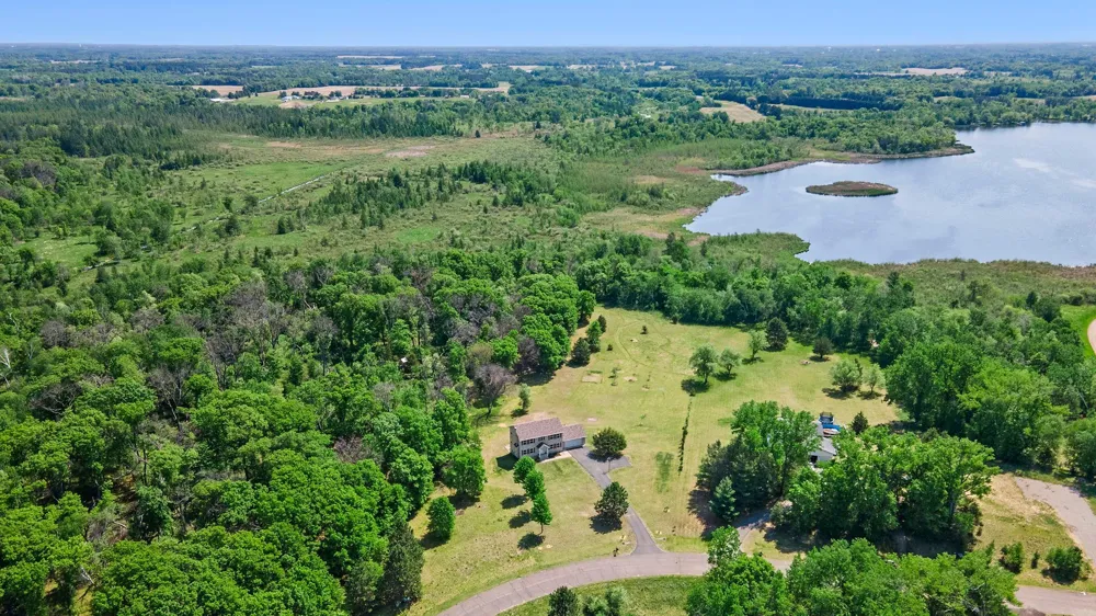29977 Crocus Street NW Isanti, MN 55040