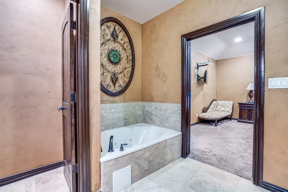 308 Sheri Lane Roanoke, TX 76262
