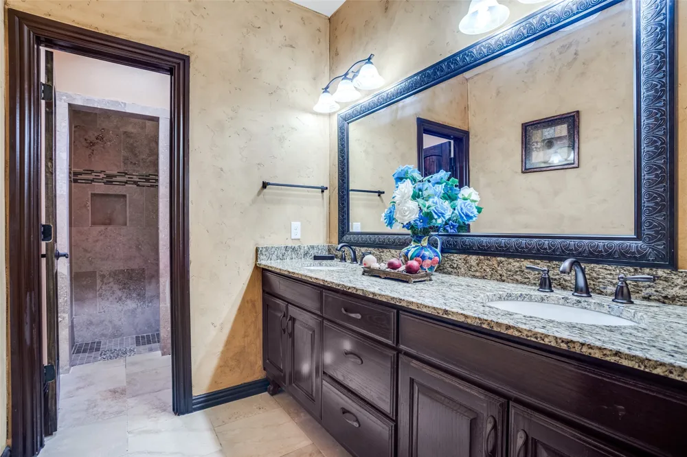 308 Sheri Lane Roanoke, TX 76262