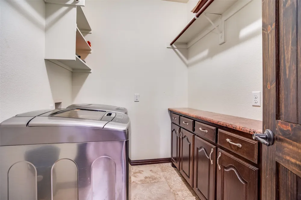 308 Sheri Lane Roanoke, TX 76262