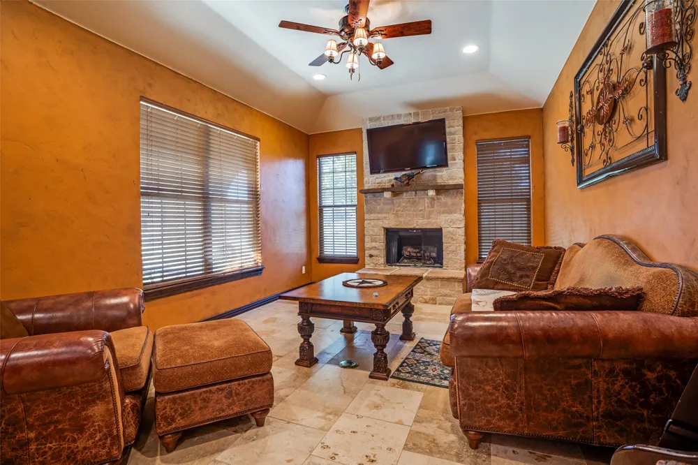 308 Sheri Lane Roanoke, TX 76262