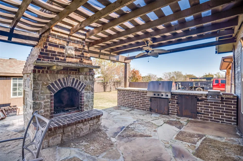 308 Sheri Lane Roanoke, TX 76262