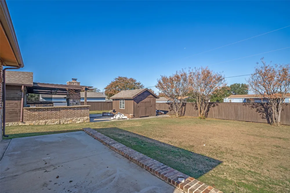 308 Sheri Lane Roanoke, TX 76262