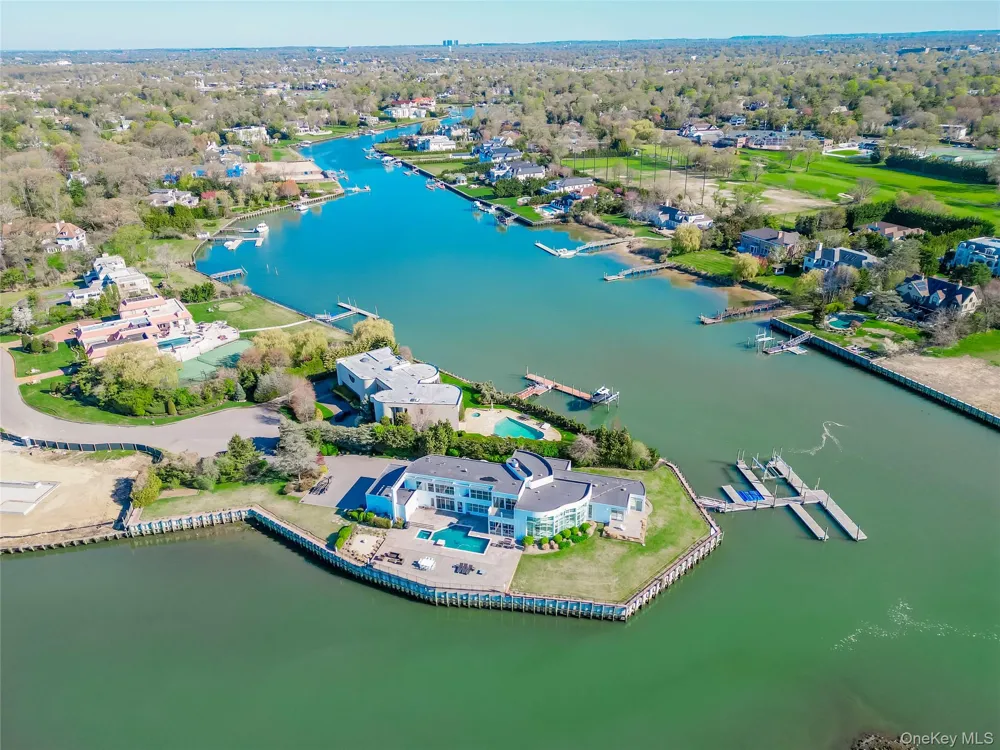 50 Heron Drive Hewlett Bay Park, NY 11557