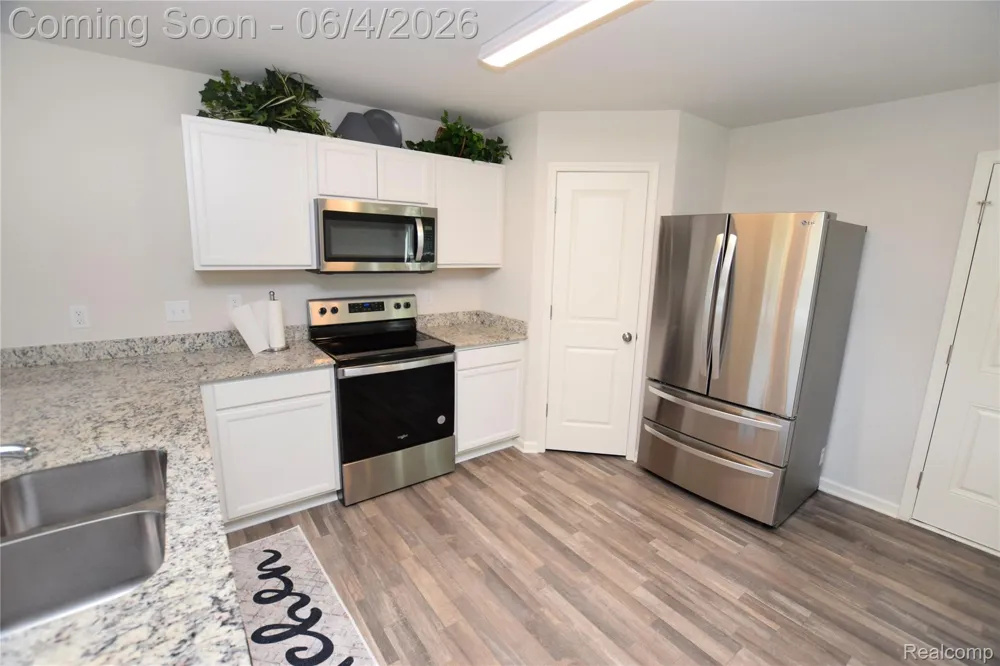 2288 Hunter Lane Burton City, MI 48519