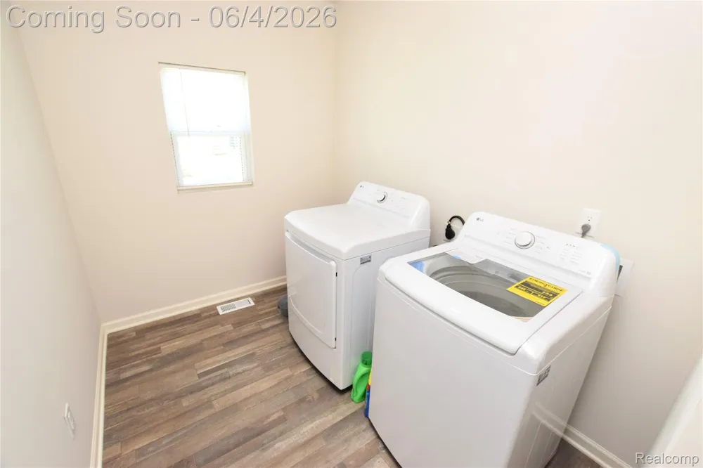 2288 Hunter Lane Burton City, MI 48519