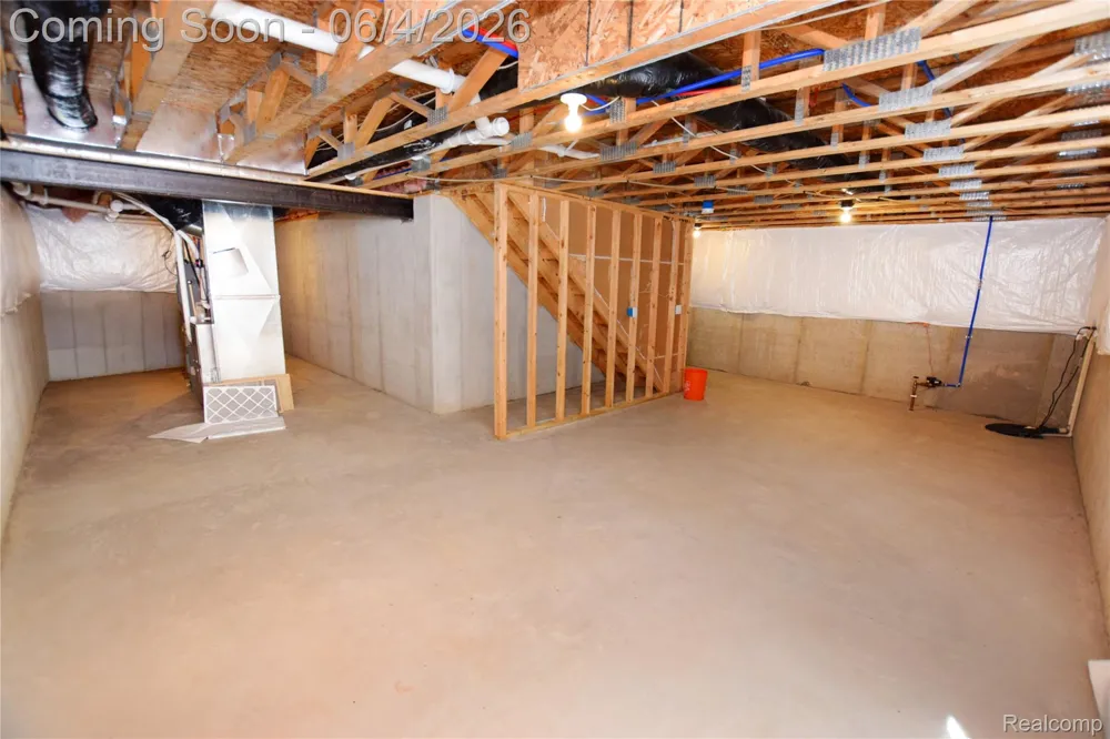 2288 Hunter Lane Burton City, MI 48519