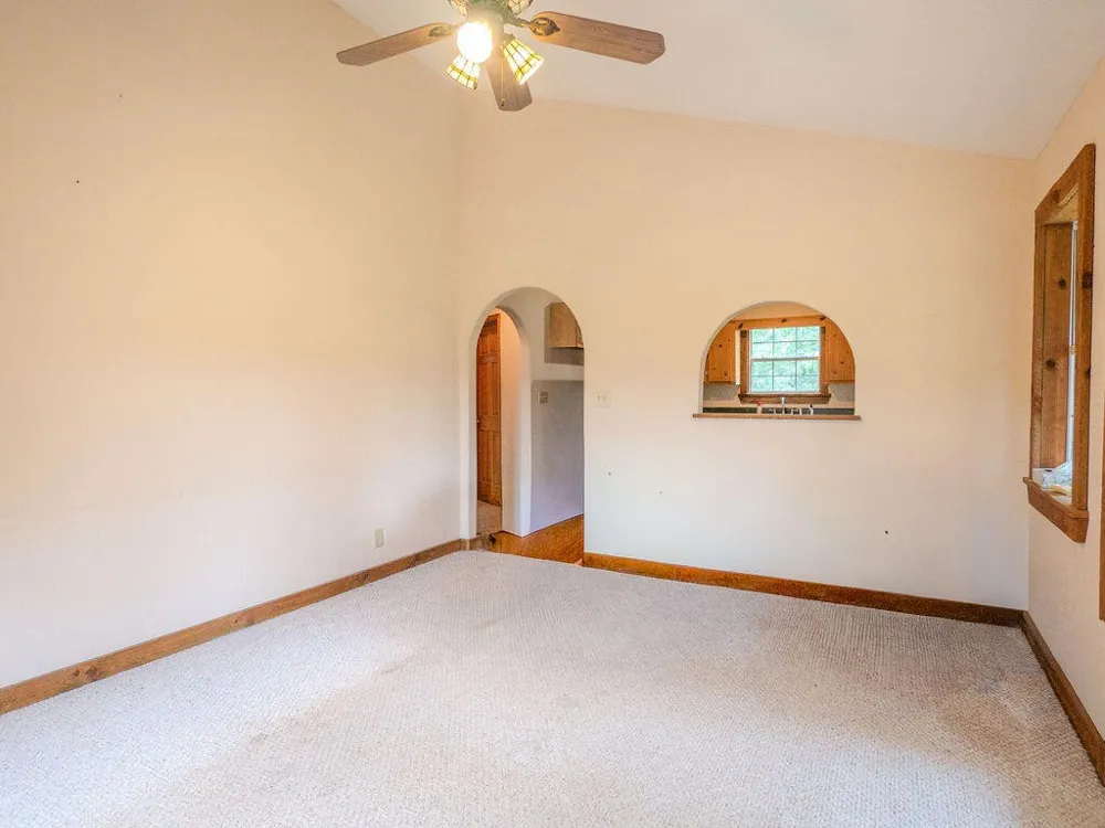 275 Spring Creek Road Delano, TN 37325