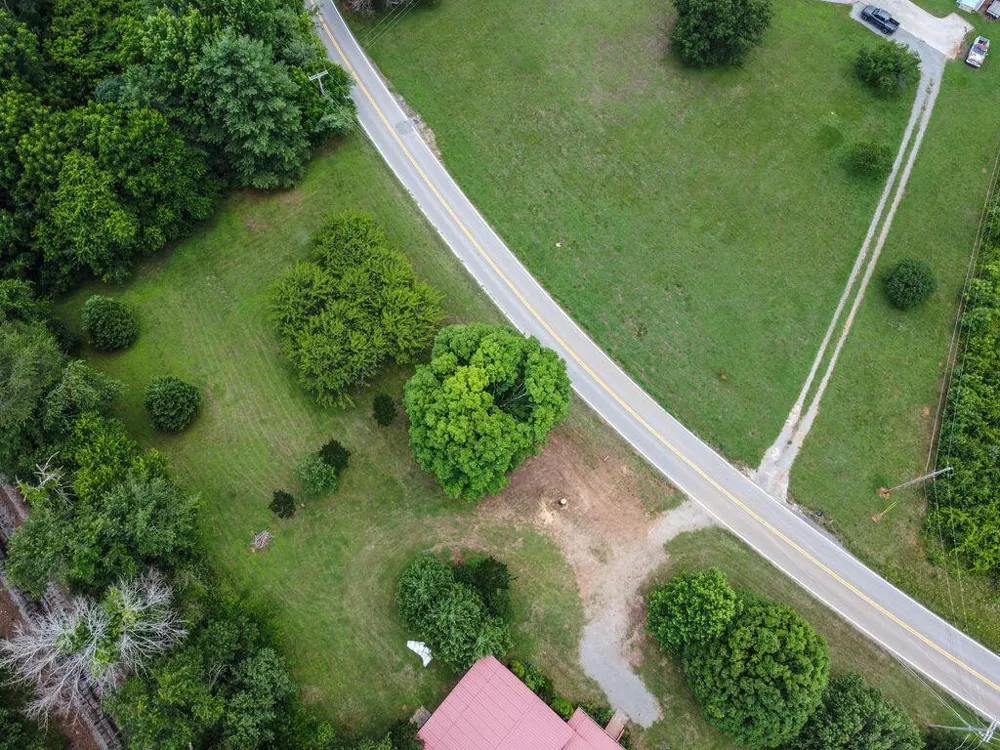 275 Spring Creek Road Delano, TN 37325