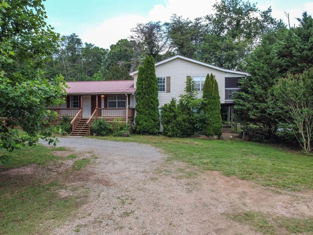 275 Spring Creek Road Delano, TN 37325