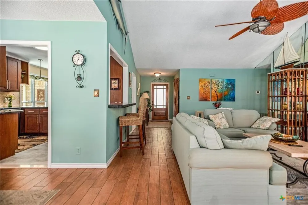 117 E Harbor Drive Port Lavaca, TX 77979