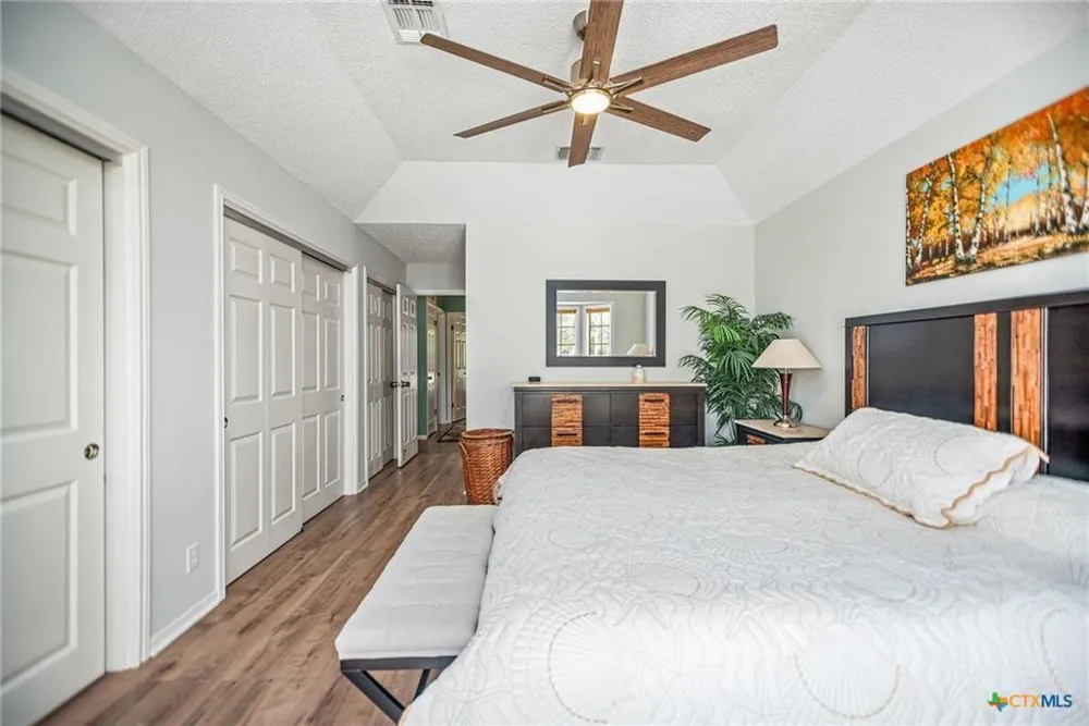 117 E Harbor Drive Port Lavaca, TX 77979