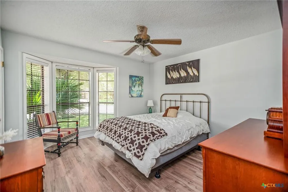 117 E Harbor Drive Port Lavaca, TX 77979
