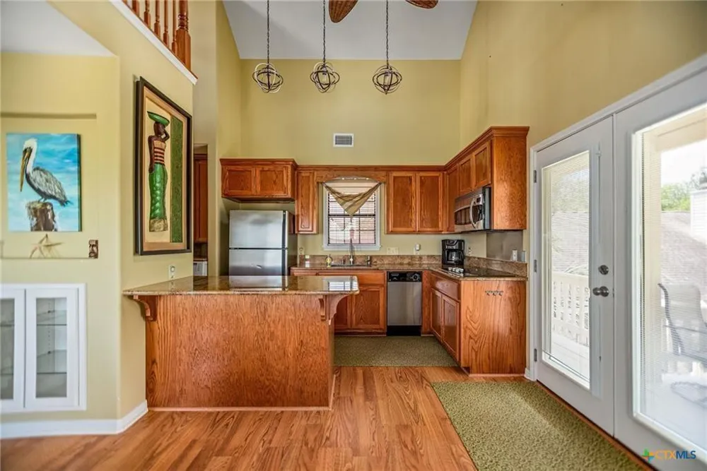 117 E Harbor Drive Port Lavaca, TX 77979