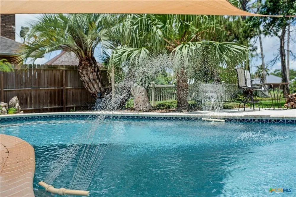 117 E Harbor Drive Port Lavaca, TX 77979
