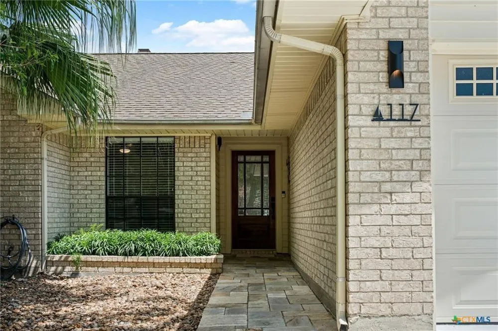117 E Harbor Drive Port Lavaca, TX 77979