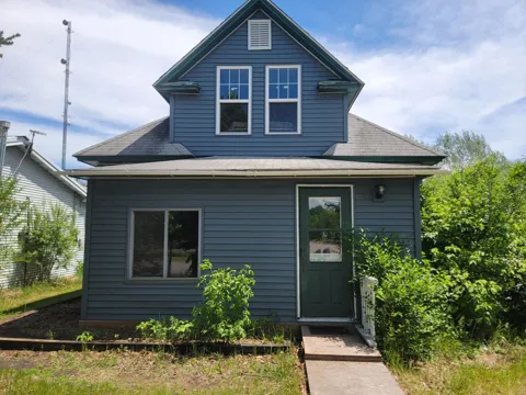 320 8th Street SE #B
