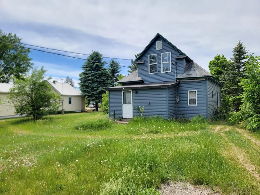 320 8th Street SE #B Staples, MN 56479