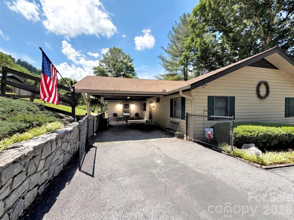 72 Sanctuary Road Maggie Valley, NC 28751