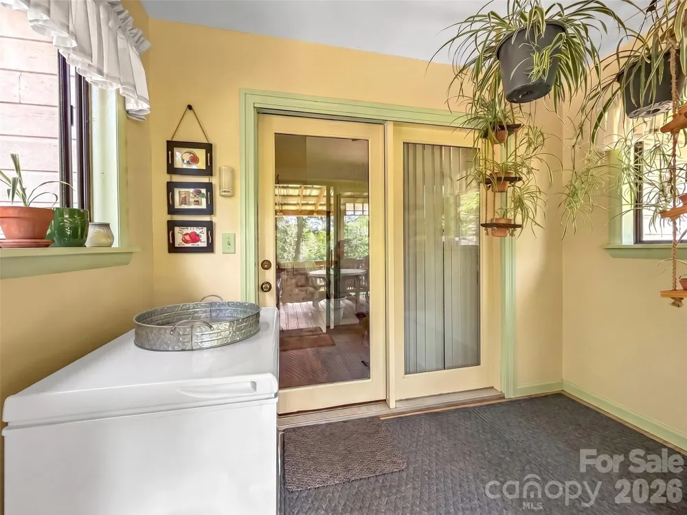 72 Sanctuary Road Maggie Valley, NC 28751