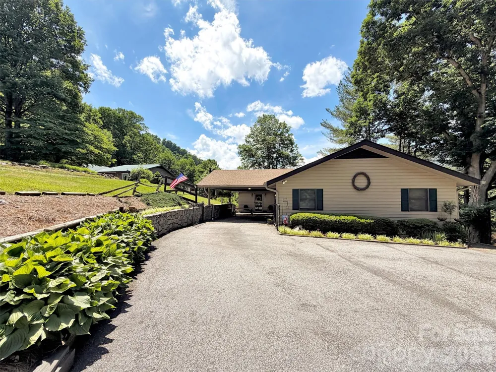 72 Sanctuary Road Maggie Valley, NC 28751