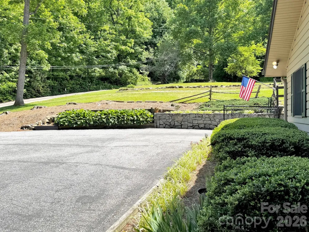 72 Sanctuary Road Maggie Valley, NC 28751
