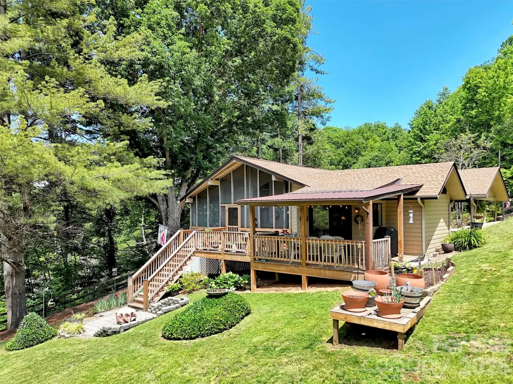 72 Sanctuary Road Maggie Valley, NC 28751
