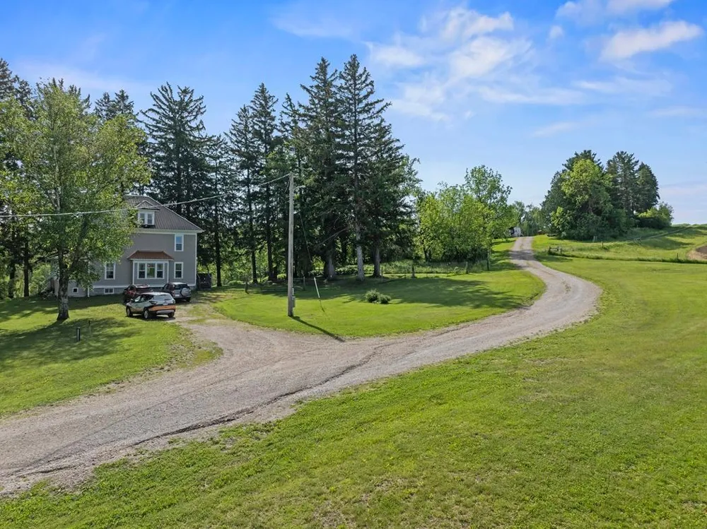 22966 Grosbeak Road Lanesboro, MN 55949