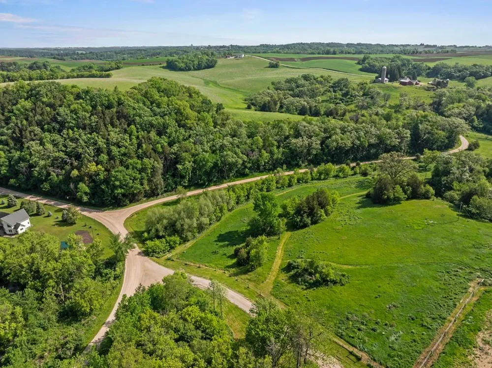 22966 Grosbeak Road Lanesboro, MN 55949