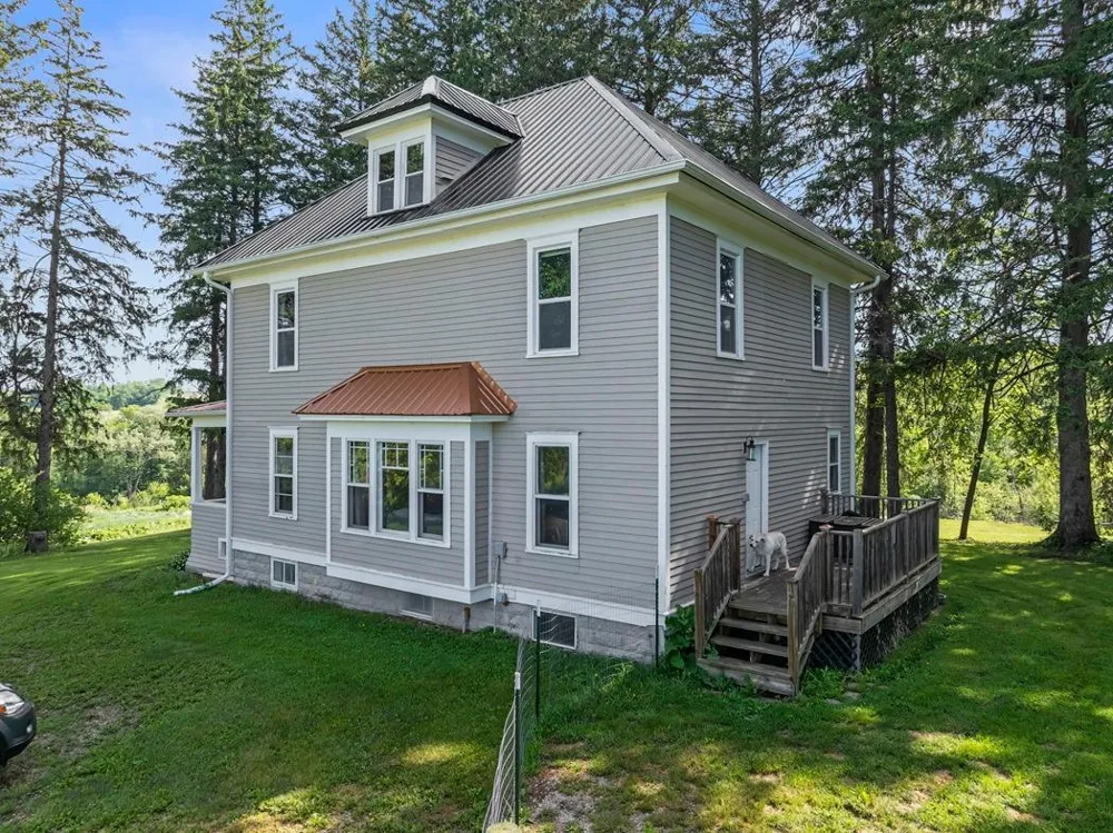 22966 Grosbeak Road Lanesboro, MN 55949