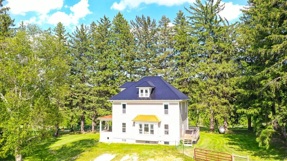 22966 Grosbeak Road Lanesboro, MN 55949