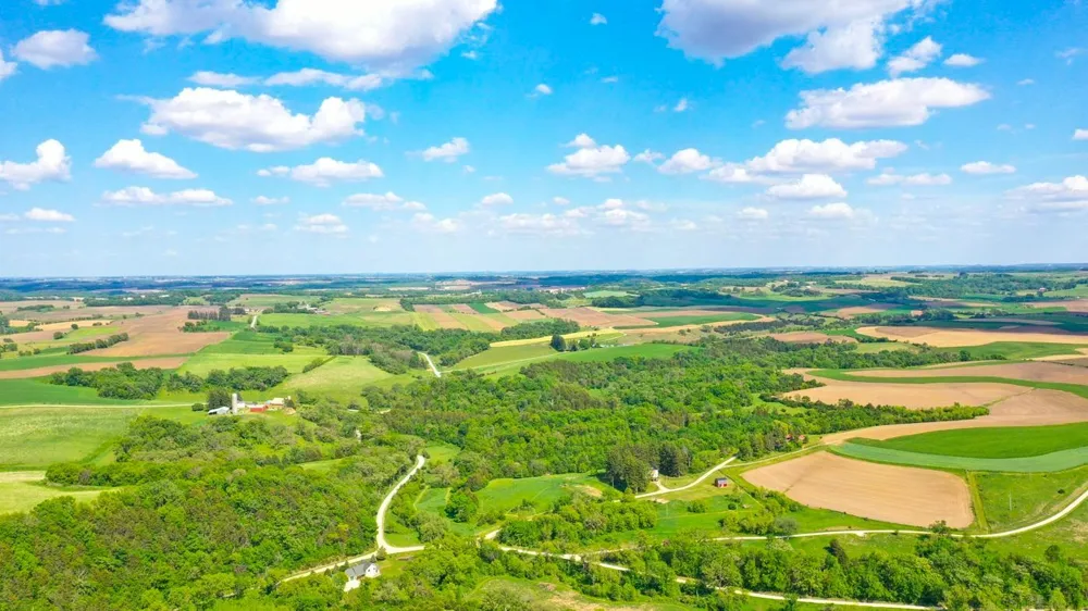 22966 Grosbeak Road Lanesboro, MN 55949