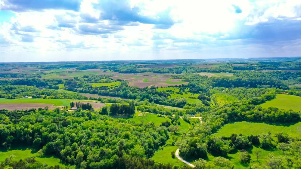 22966 Grosbeak Road Lanesboro, MN 55949