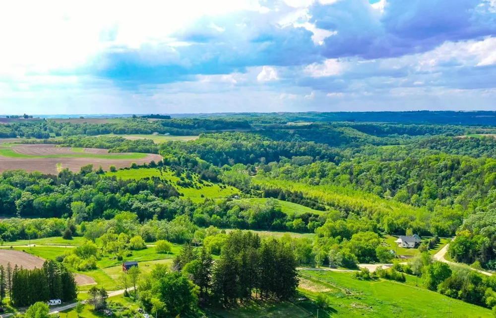 22966 Grosbeak Road Lanesboro, MN 55949