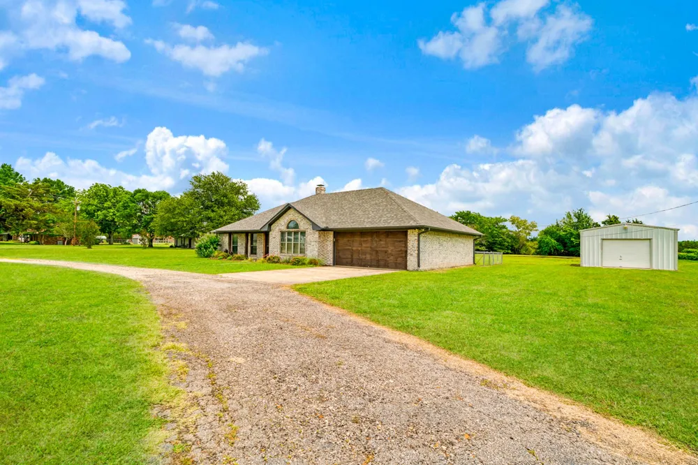 1250 CR 32240 Sumner, TX 75486