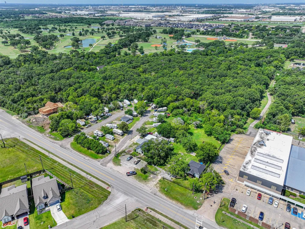 1400 South Broadway La Porte, TX 77571
