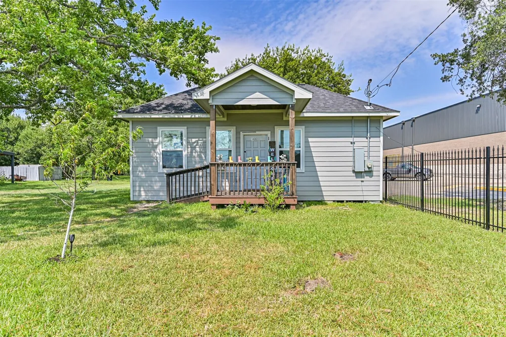 1400 South Broadway La Porte, TX 77571