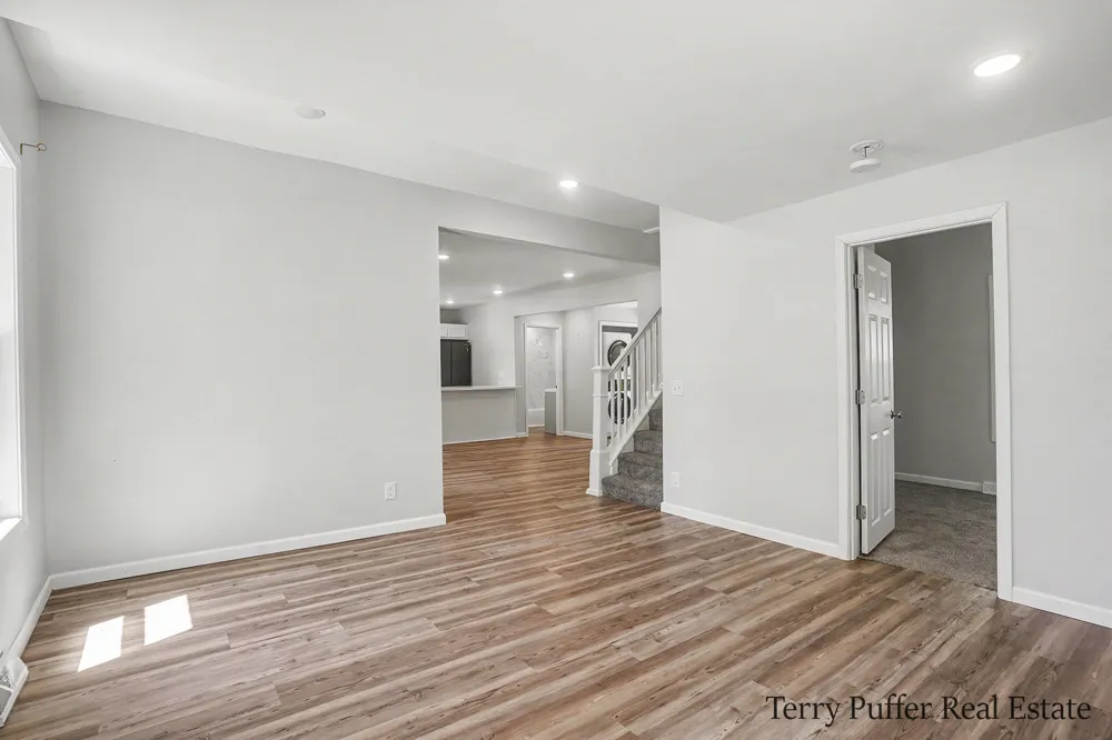 416 Pine Street Fruitport, MI 49415