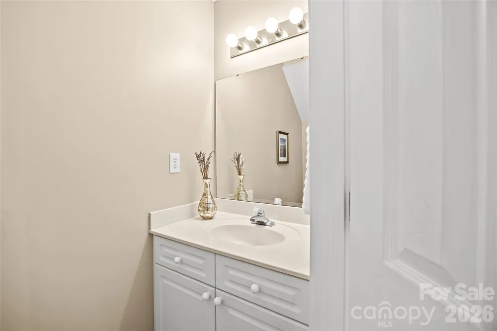 4259 Melrose Club Drive Matthews, NC 28105