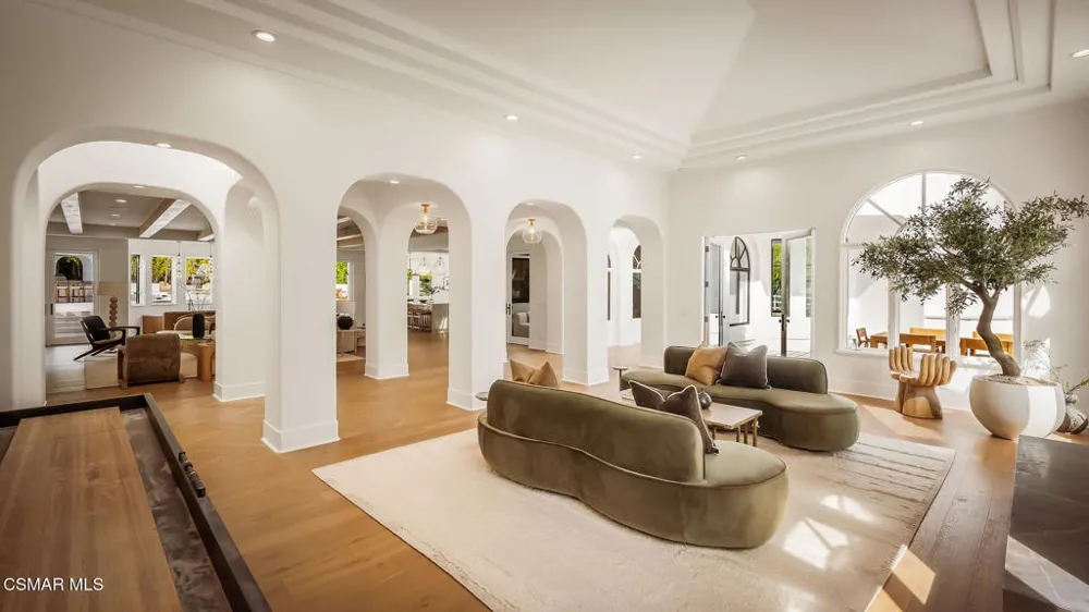 6021 John Muir Road Hidden Hills, CA 91302