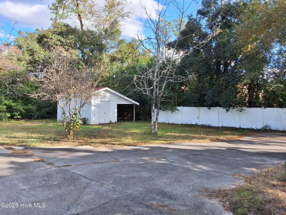 33 Gapway Road Fair Bluff, NC 28439