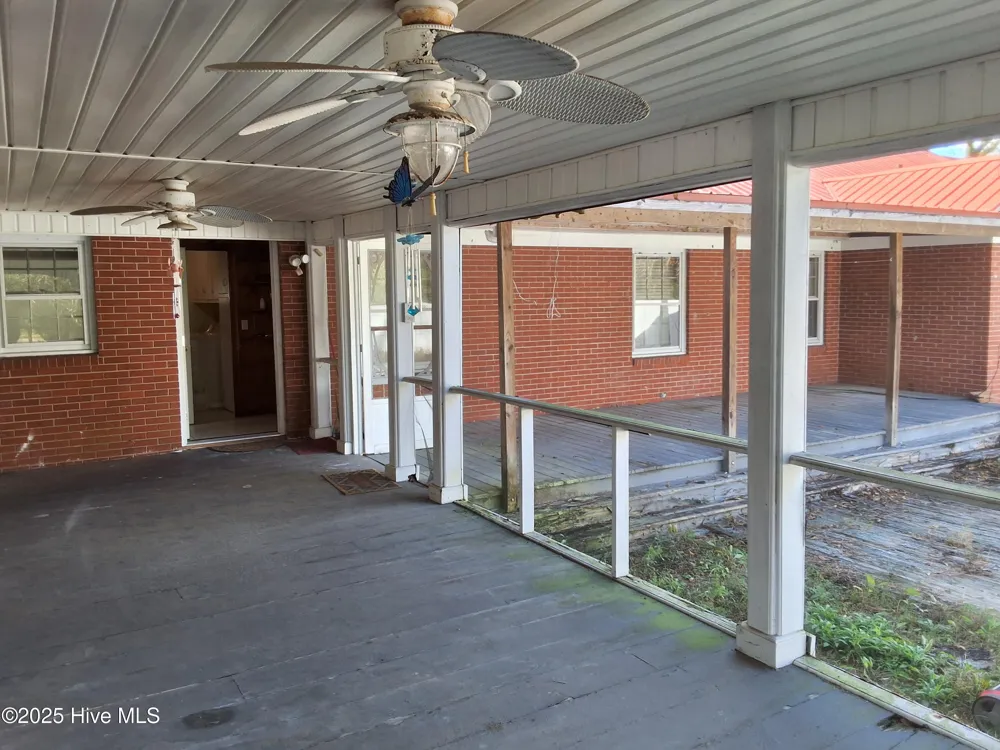 33 Gapway Road Fair Bluff, NC 28439