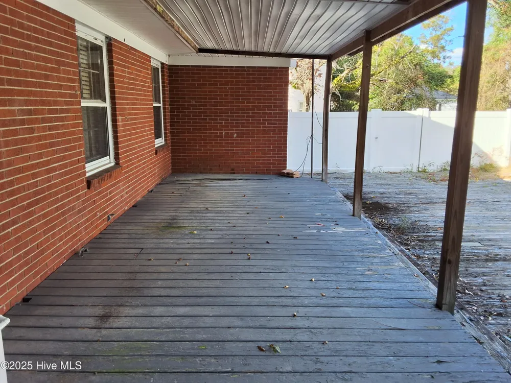 33 Gapway Road Fair Bluff, NC 28439