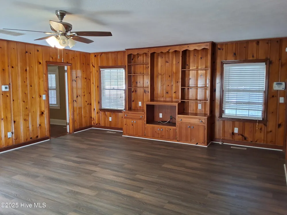 33 Gapway Road Fair Bluff, NC 28439