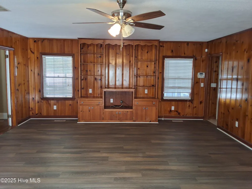 33 Gapway Road Fair Bluff, NC 28439