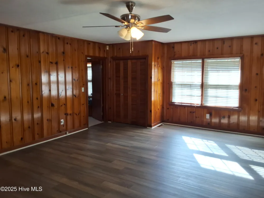 33 Gapway Road Fair Bluff, NC 28439