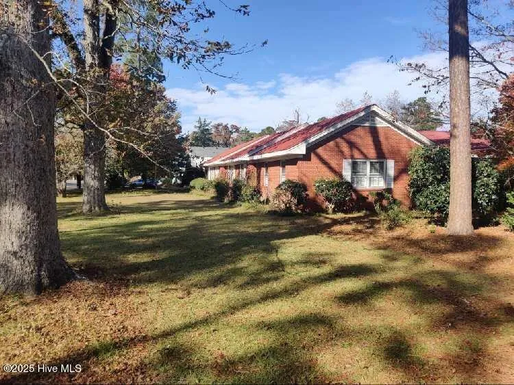 33 Gapway Road Fair Bluff, NC 28439
