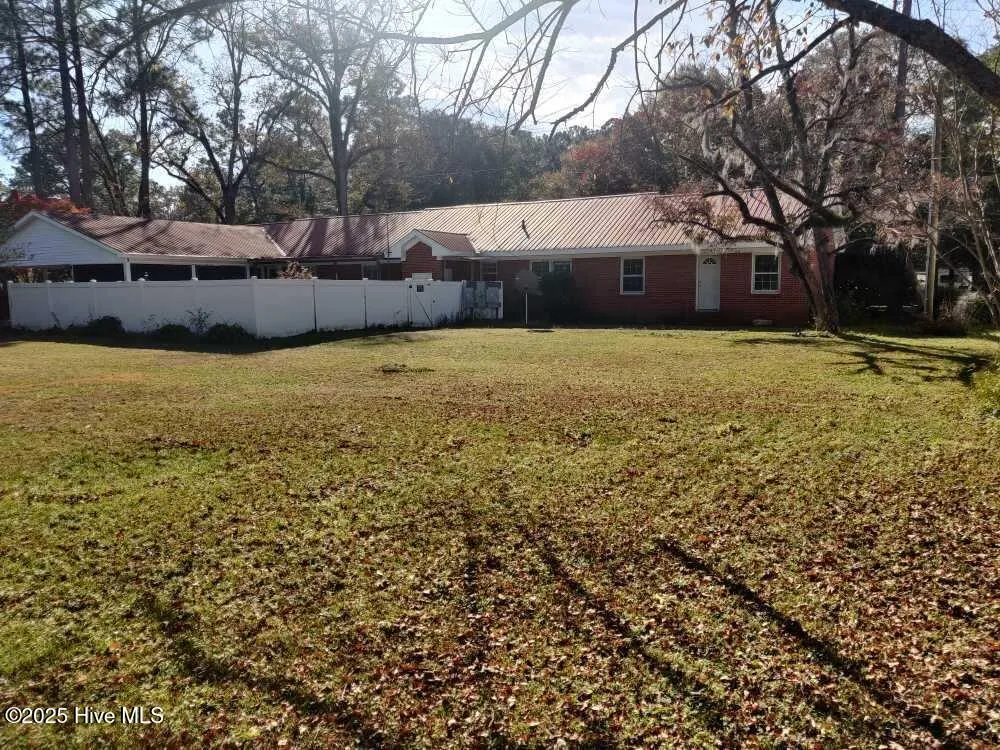 33 Gapway Road Fair Bluff, NC 28439