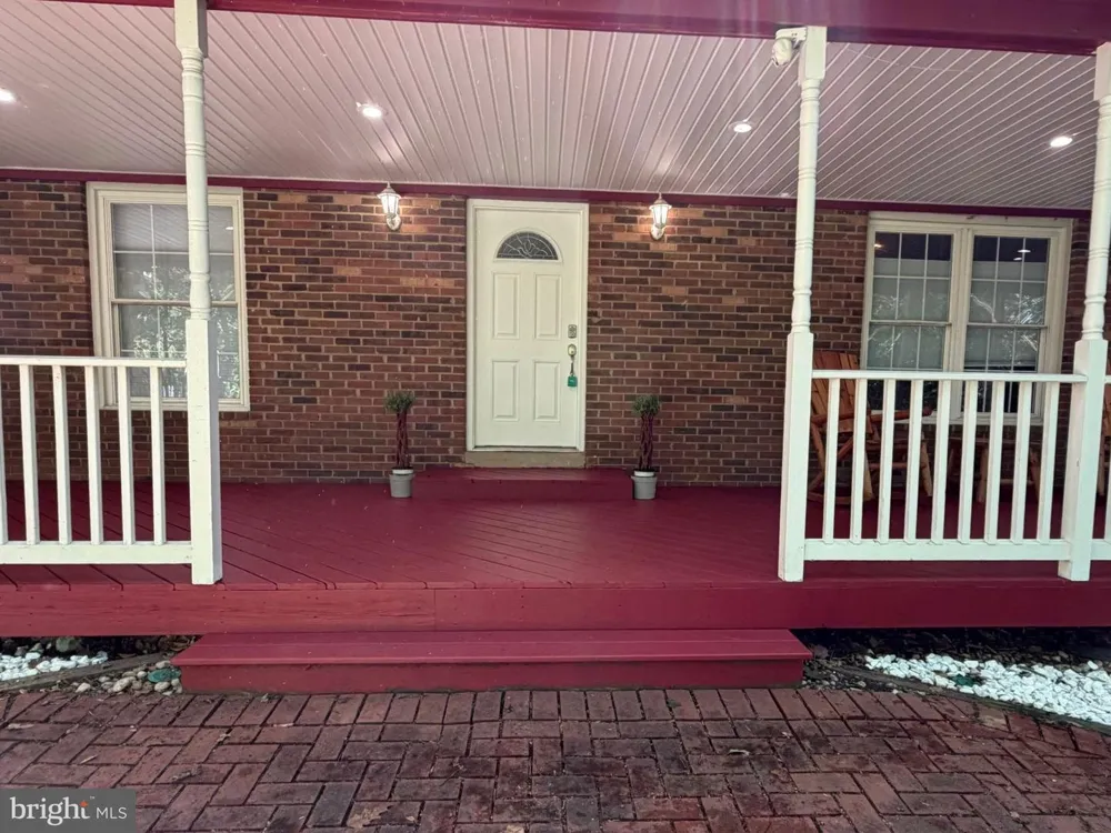 10829 MOORE DRIVE Manassas, VA 20111